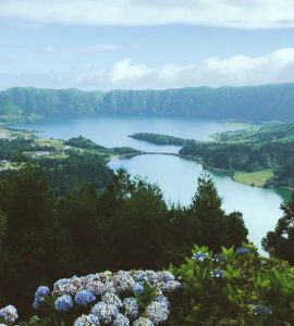 Compare Aluguel de Carros Açores